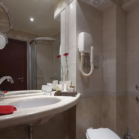 Capitol Szálloda 4*