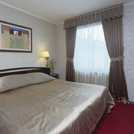 Capitol 4* Várna