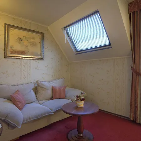 Otel Capitol