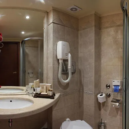 Capitol Szálloda 4*