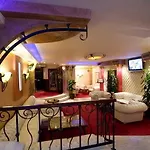 Capitol Hotel Warna