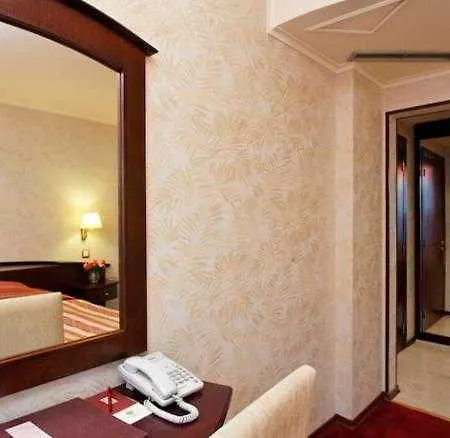 капитол Хотел 4*