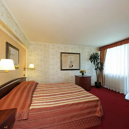 капитол Хотел