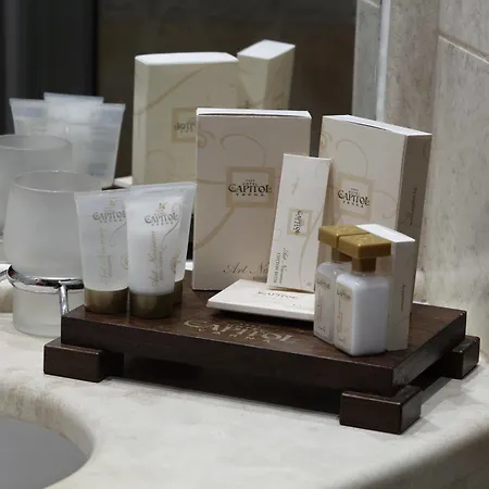 капитол Хотел