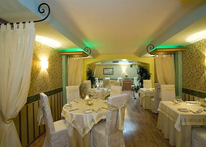 كابيتول فندق فارنا